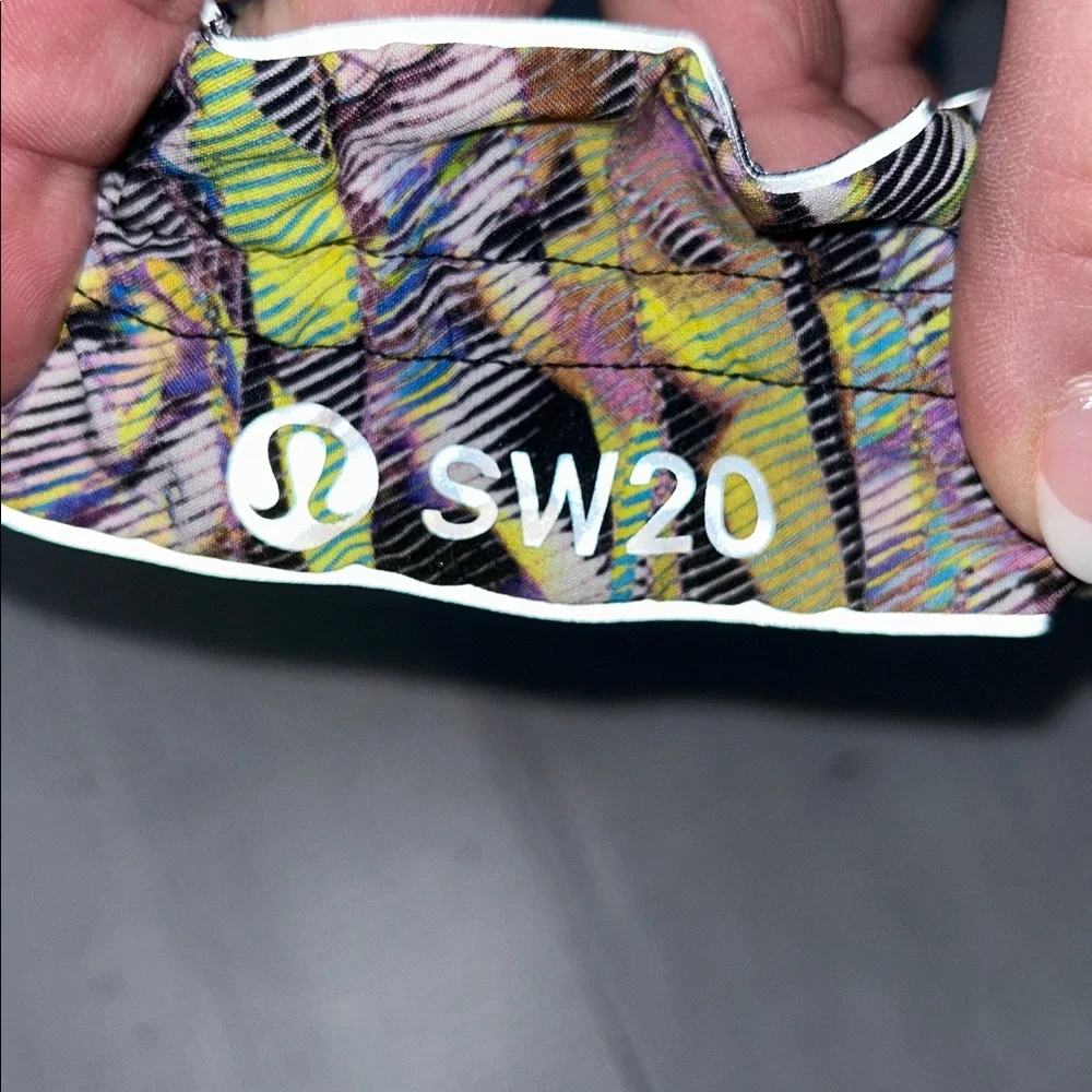 Lululemon Light Locks Scrunchie *Reflective Seawheeze Limited Edition‎